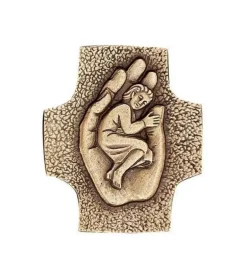 Bronzekors: I Guds hånd