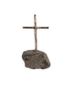 Bronzekors på lavasten, 16 cm