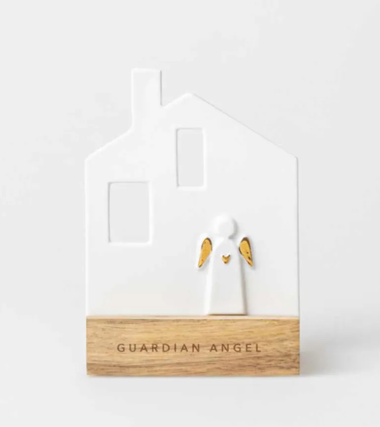 Engel passer på os, Lyshus