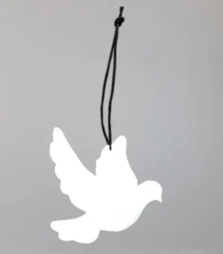 Fredsdue Ophæng, Hvid