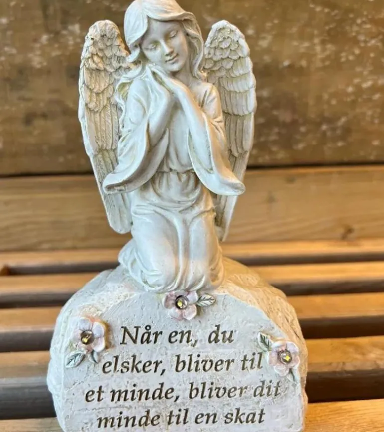 Gravpynt, Engel på sten med solceller