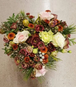 Gravvase udformet som hjerte i plast, 2 L vand, Grå