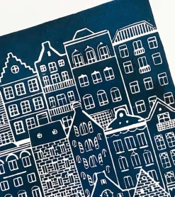 Linoleumstryk: I min faders hus er der mange boliger, A3 Plakat, Mørkeblå