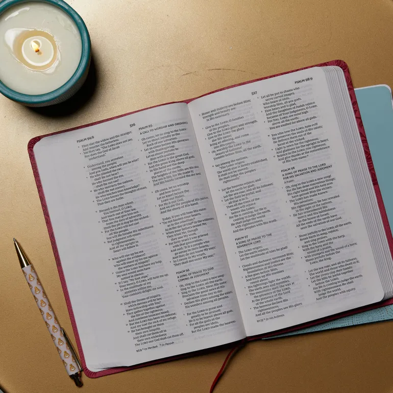 NKJV, Value Thinline Bible, Charcoal Leathersoft