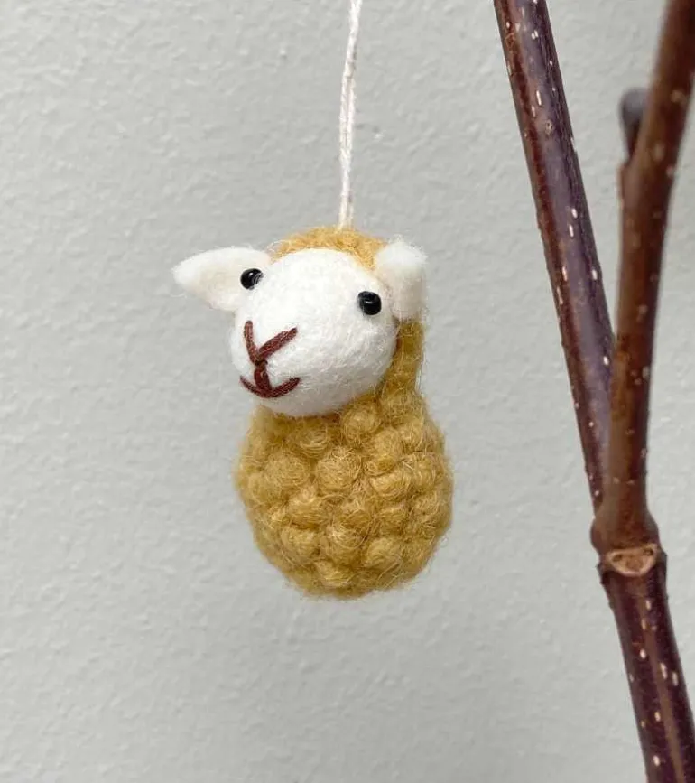 Ophæng Får, Sennepsgul – Gry & Sif