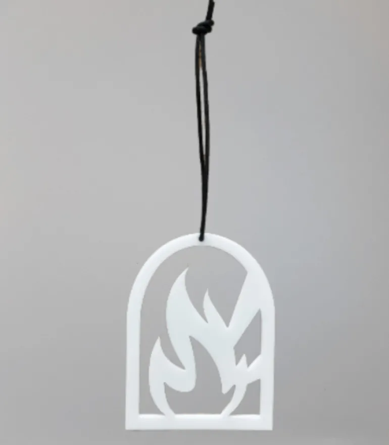 Pinseophæng, Tunger af ild, HVID