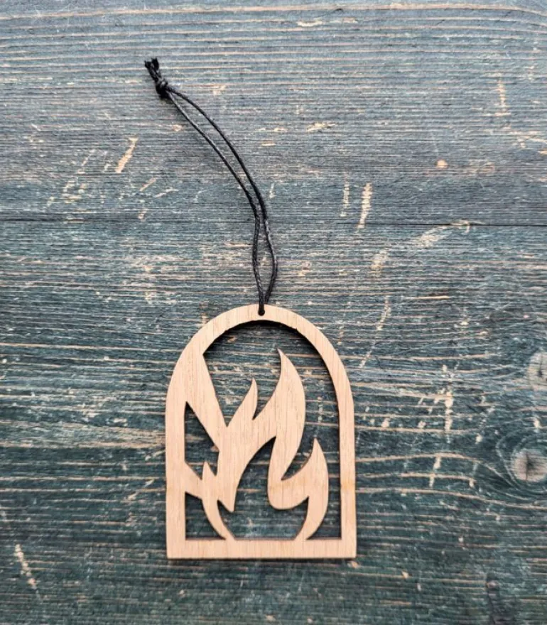 PinseOphæng, Tunger af ild, EG