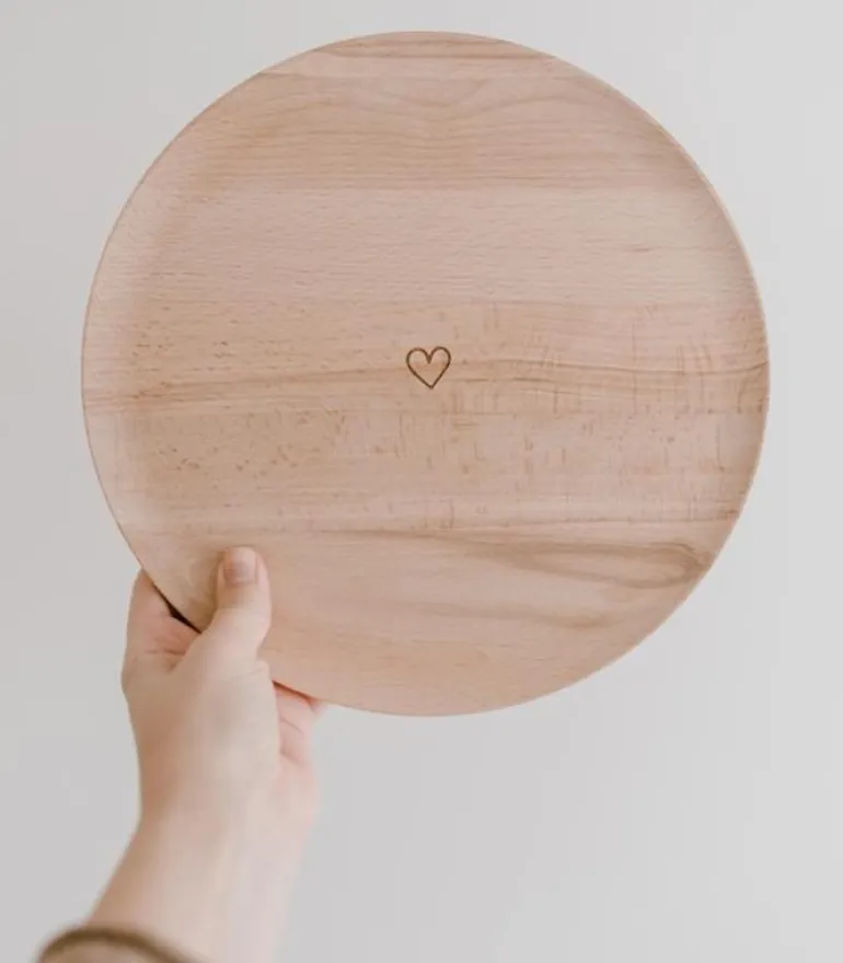 Undertallerken i bøg med hjerte